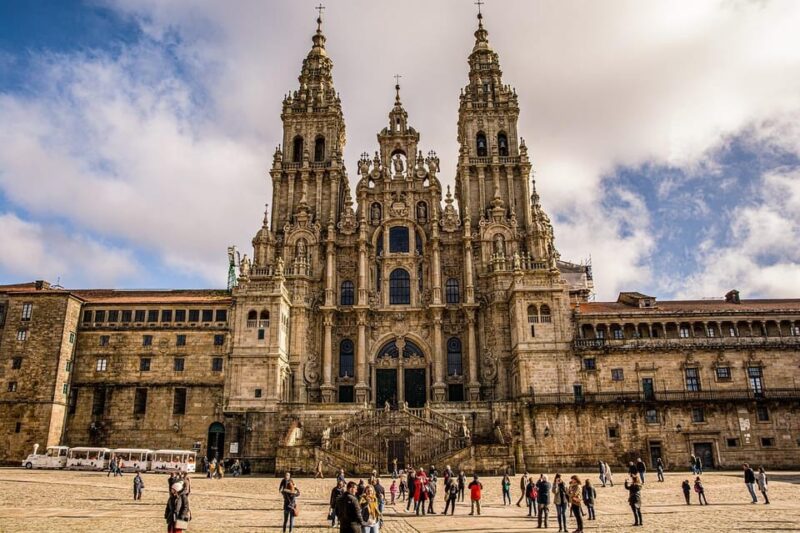 Exclusive Excursion From Vigo to Santiago De Compostela for Cruise-Ship Passengers. - Itinerary and Transportation