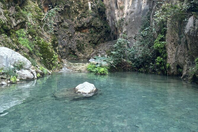 Exclusive Full-Day Tolantongo & La Gloria Hot Springs Adventure - What Sets This Tour Apart?