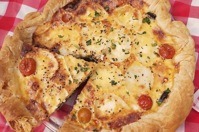 Exclusive Gourmet Picnic Experience at the Eiffel Tower - FAQ