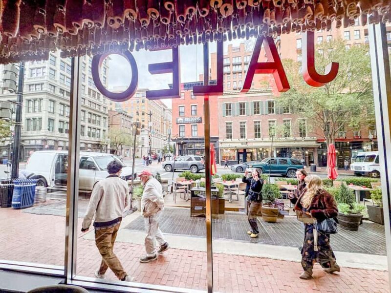 Exclusive José Andrés Tour: Signature Bites at 4 Locations - Key Points