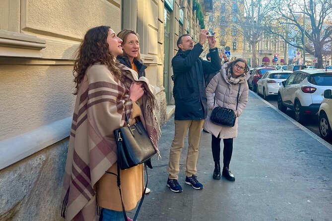 Exclusive Liberty Tour With Aperitif Included - Accessibility Features