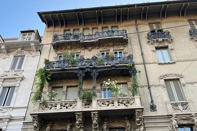 Exclusive Liberty Tour With Aperitif Included - Ask Away