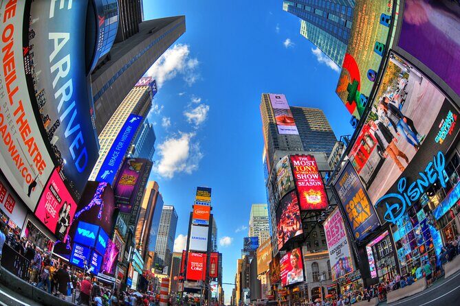 Exclusive Party Tour with Drinks in New York City - A Detailed Look at the Tour