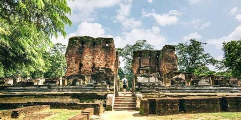 Exclusive : Polonnaruwa Ancient city exploration by Tuk-Tuk! - The Sum Up