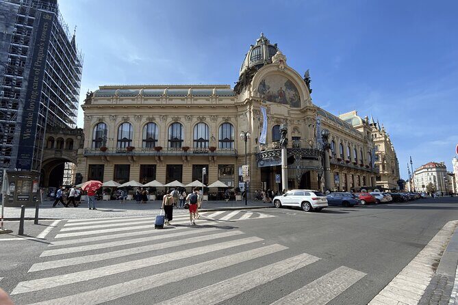 Exclusive Prague Royal Way Tour| all must-see sites, cofee break - An In-Depth Breakdown of the Tour