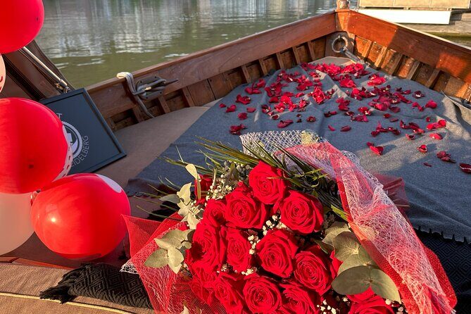 Exclusive private boat trip for couples in Heidelberg - Who Should Consider This Tour?