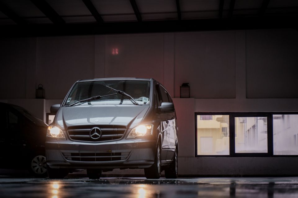 Exclusive Private Transfer From Porto Airport to Braga / Guimarães - Professional and Dynamic Team