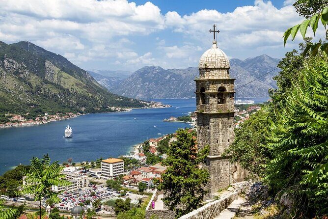 Exclusive Speed Boat Tour in Kotor Bay with Lunch and Beach - Key Points