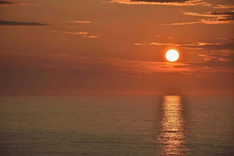 Exclusive to Norway, Sommarøy: Midnight sun in a Hobie sailing kayak. - The Value of the Experience