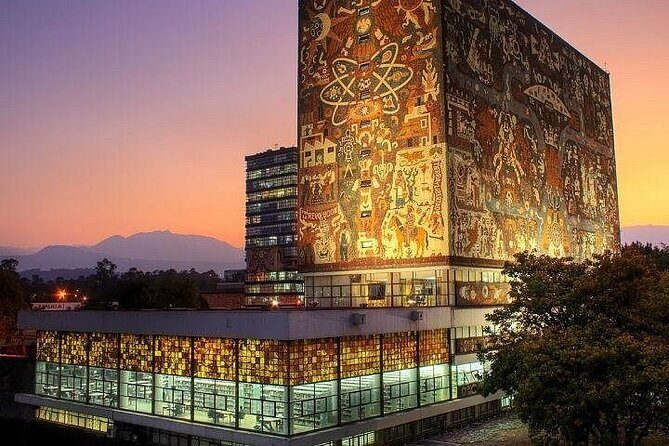 EXCLUSIVE TOUR: Murals+Ciudad Universitaria Stadium-small groups - Who Should Book This Tour?