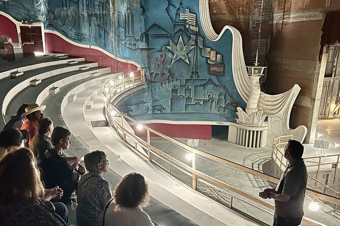 Exclusive Tour of the Alameda Theater - A Detailed Look at the Tour Experience