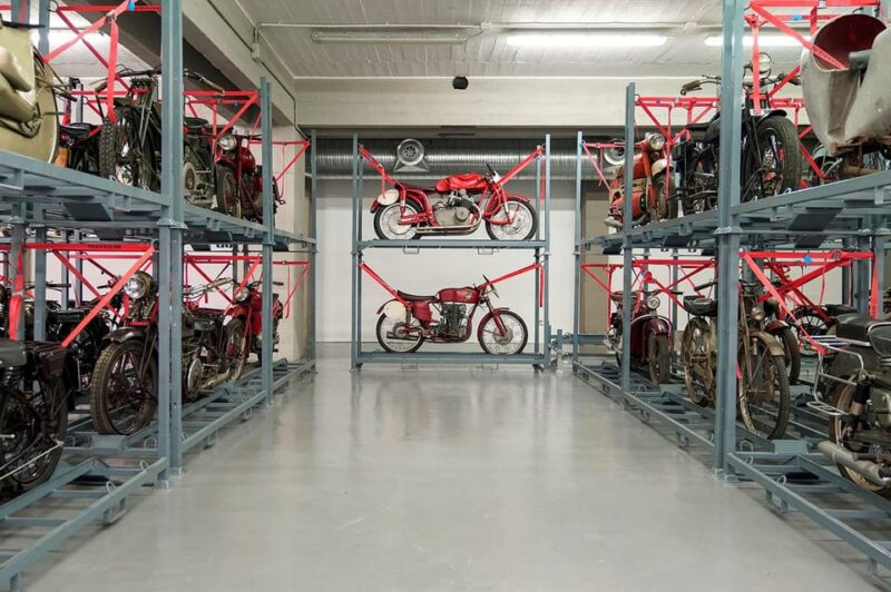 Exclusive Tour of the Museums Hidden Deposits - Key Points