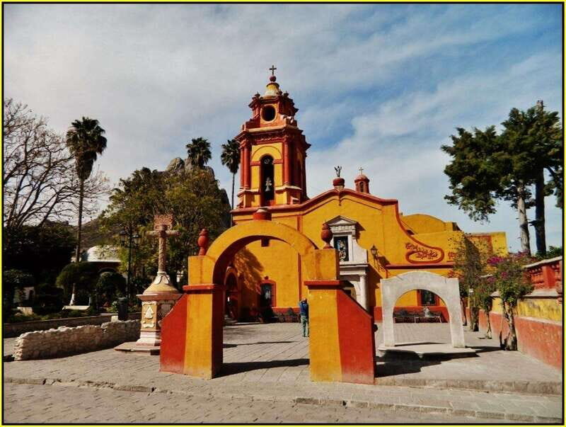 Exclusive tour to Peña de Bernal and Freixenet vineyards from CDMX - Visiting Freixenet Winery