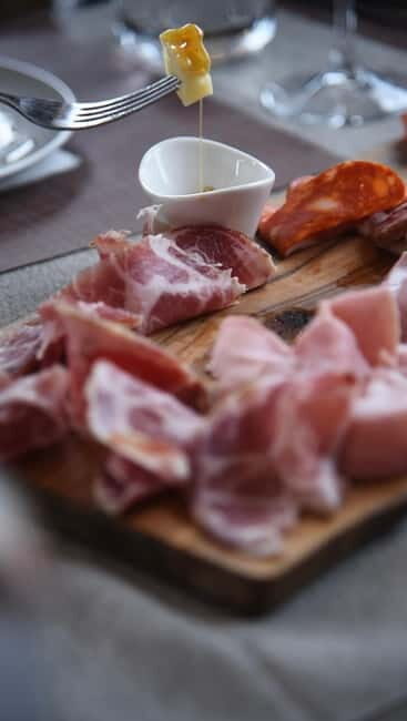 Exclusive Wine Lesson and Tasting near Montepulciano - Practical Details and Tips