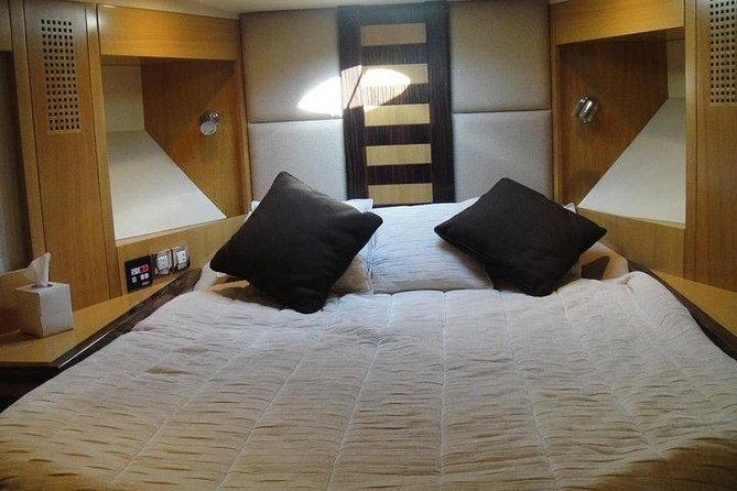 Exclusive Yacht With Private Transfer - Explore the Dubai Coast