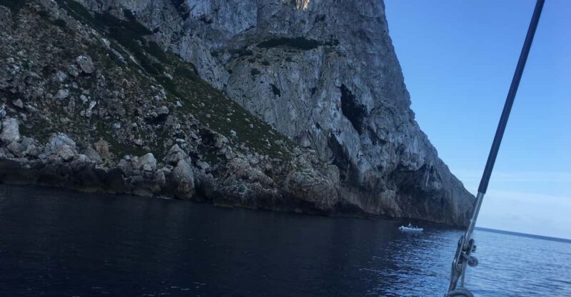 EXCURSION IN PRIVATE BOAT TO ES VEDRA & BEST CAVES OF IBIZA - Included Amenities