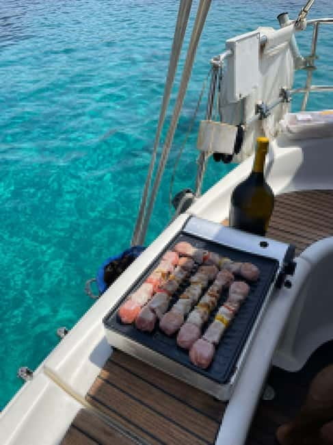 Excursion in the Gulf of Cagliari with lunch - An In-Depth Look at the Coastal Highlights