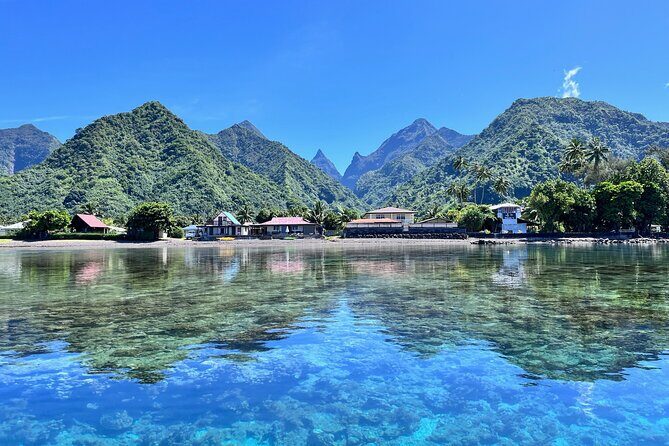 Excursion to discover the authentic Tahiti Peninsula 4:00 - Key Points
