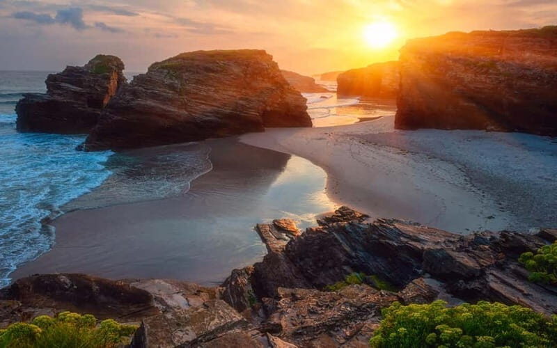 Excursion to Playa de las Catedrales, Ribadeo, and Tapia de Casariego - Detailed Review of the Tour Experience