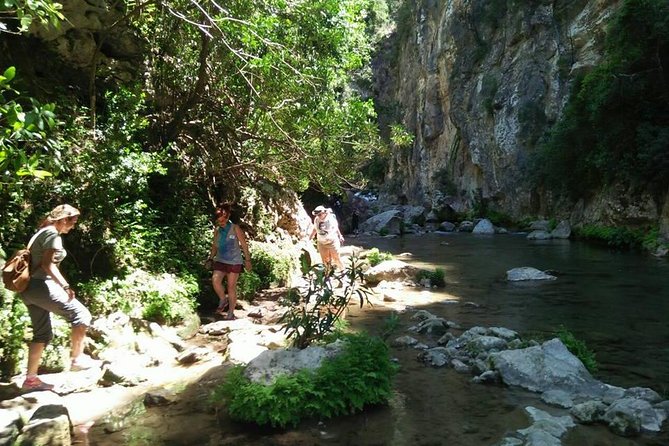 Excursion to the Gods Bridge and Chefchaouen From Tangier XT - Exploring Chefchaouen