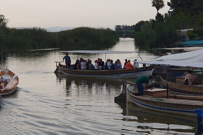 Excursion to the lagoon, sunset and boat ride. - FAQ