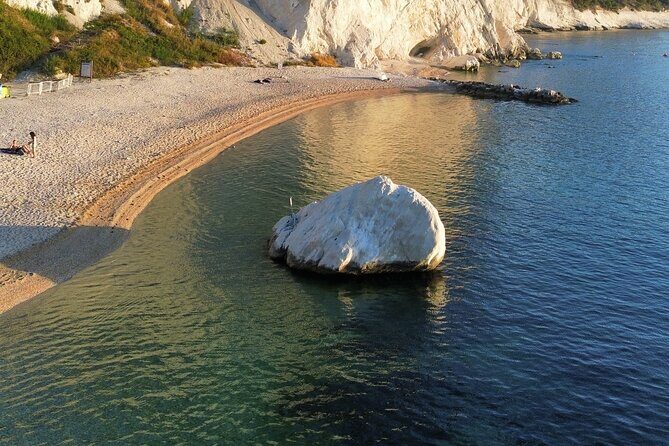 Excursions and boat trips along the Conero Riviera from Numana - The Sum Up