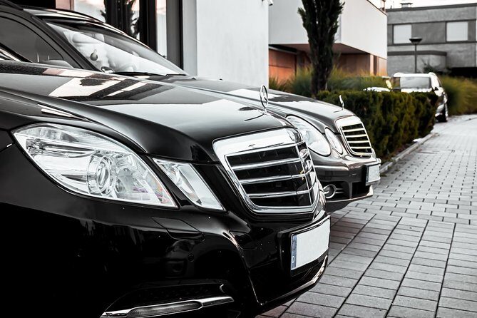 Executive Private London Departure Transfer - Hotel / Accommodation to Airport - Comfortable, Private, and Reliable: The Executive Private London Departure Transfer