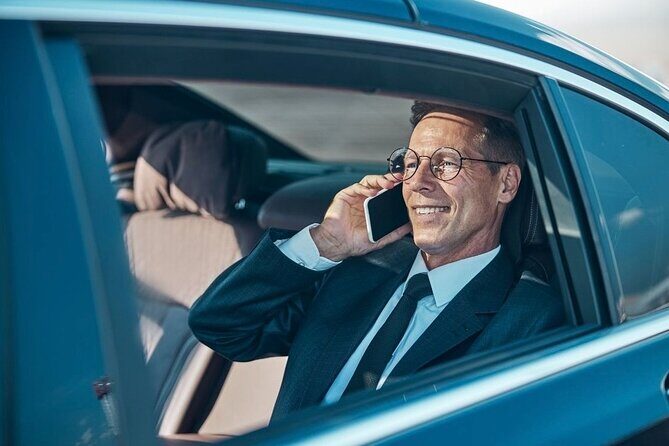 Executive Transfer Monterrey City to Mty Airport - Seamless Booking and Communication