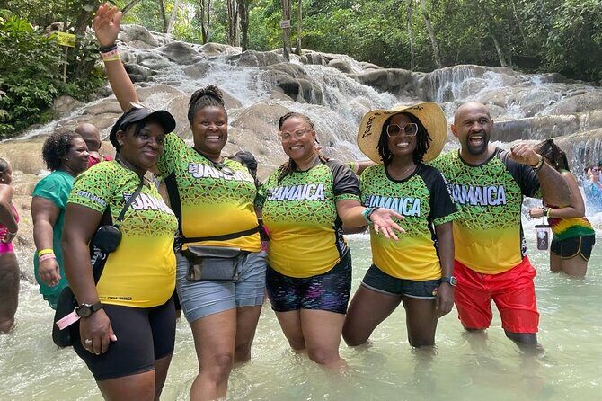 Exhilarating Dunn's River Falls Guided Tour from Ocho Rios hotels - An Introduction to the Dunns River Falls Tour
