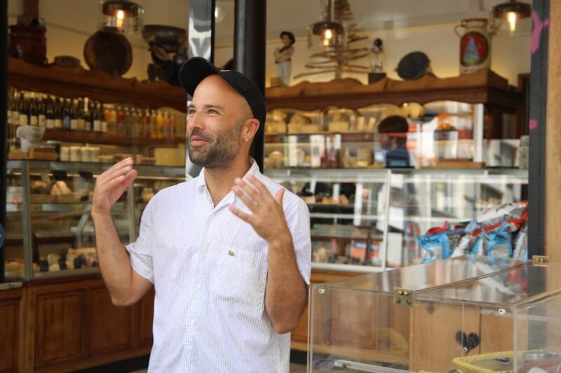 Experience a Farmers Market With an Ex-Chef & Sommelier - Exploring the Food Market