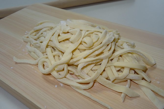 Experience All of Japanese Culture and Japanese Food Experience Classes Origami, Udon, Japanese Food, Green Tea, Calligraphy in 4 Hours - Japanese Culture Exploration