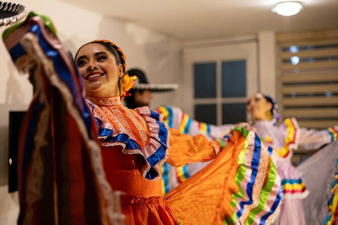 Experience DE Cultural Immersion with Mexican Folklore - FAQs