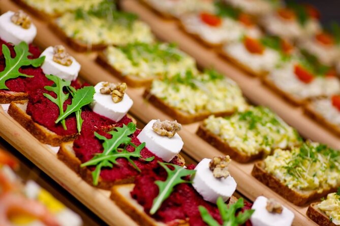 Experience Historic Prague: Food & History Tour With Local Expert - Guest Reviews and Experiences