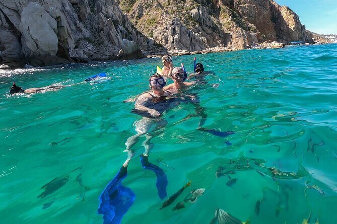 Experience in 30 foot yacht 3 hours - An In-Depth look at the Cabo Yacht Experience