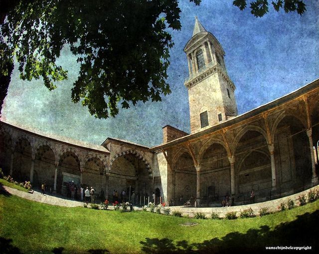 Experience Istanbul: Topkapi Palace Half-Day Guided Tour - Exploring the Imperial History