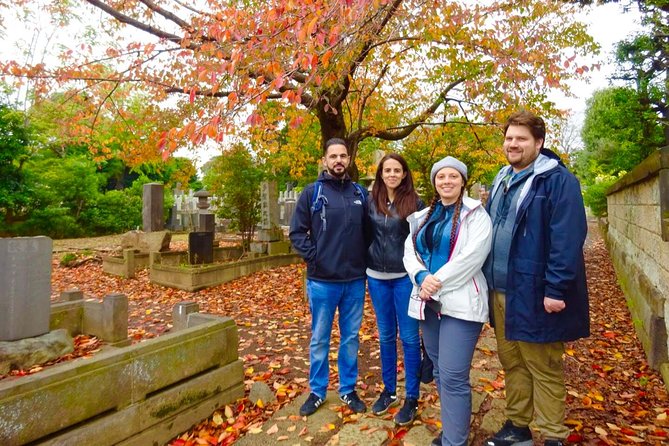 Experience Old and Nostalgic Tokyo: Yanaka Walking Tour - Discovering Edo Period Architecture