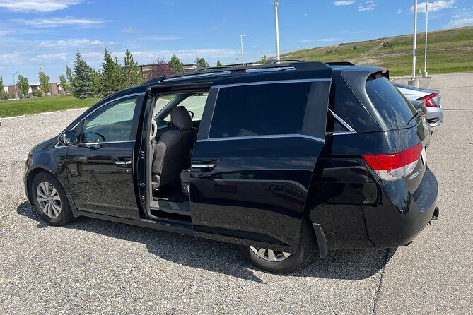 Experience Private Airport Transfer in Calgary - Key Points