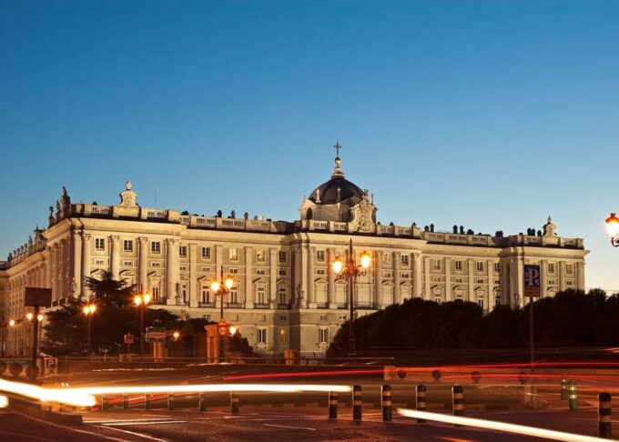 Experience Royal Luxury in Madrid's Palacio Real - Gardens and Courtyards