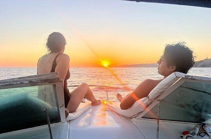Experience Sunset on the Ocean - Who Should Consider This Tour?
