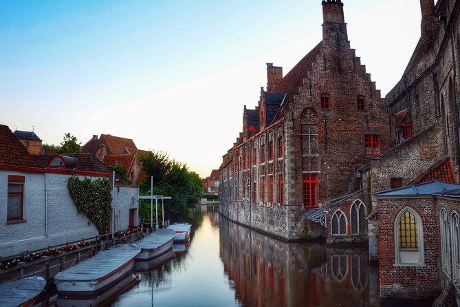 Experience the Best of Bruges on a Private Tour With Boat Ride - Participant Guidelines and Restrictions