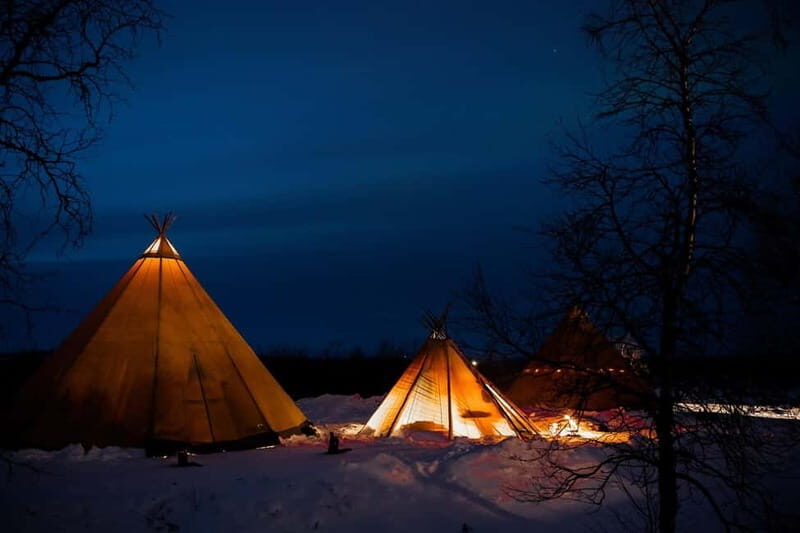 Experience the majestic Auroras Kiruna-Abisko & lodge dinner - A Practical Look at the Experience