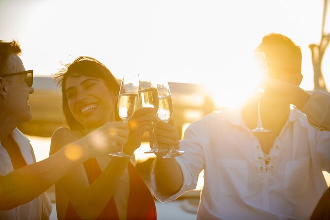 Experience the Sunset on Boat in Amalfi and Positano - Duration and Highlights of the Experience