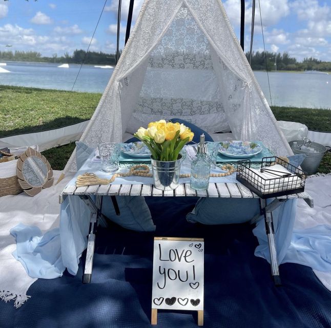 Experience Tranquility With a Picnic at Pedrick Pond Park - Key Points