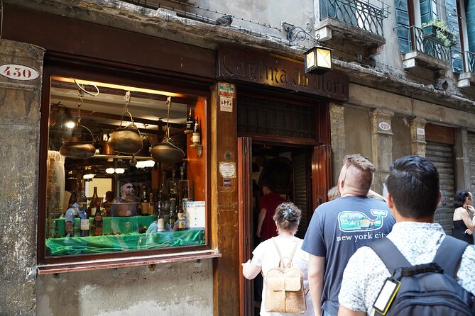 Experience Venice Like A Local: Small Group Cicchetti & Wine Tour - Highlights