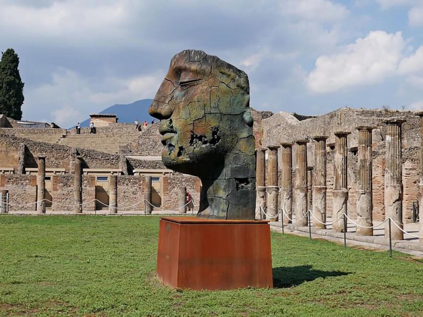 Experiencing History: Cultural Tour of Pompeii and Vesuvius - Unveiling the Secrets of Pompeii