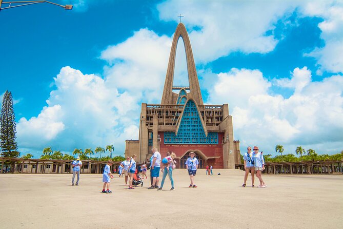 Explore and Learn the Culture of the Dominicans - Taking in Local Traditions