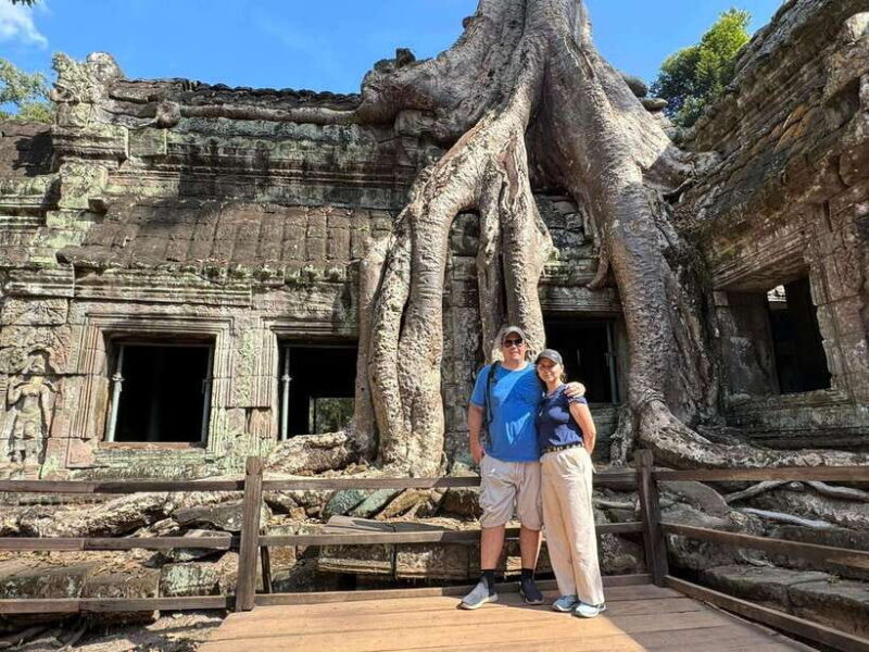 Explore Angkor Tour with Sunset - Stop 8: Phnom Bakheng Sunset