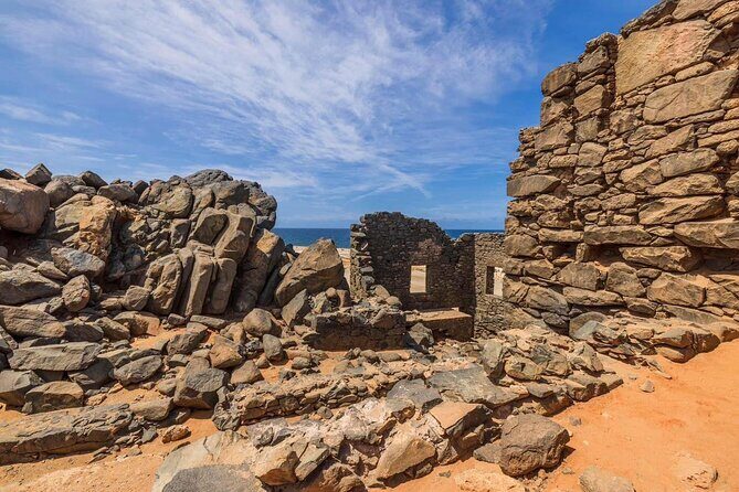 Explore Aruba with Escape Aruba(Private) - Key Points