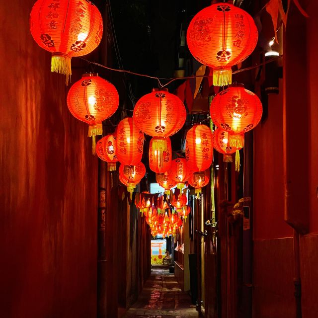 Explore Bangkoks Hidden Alleys, Night Street Market & Sites - Starting Location