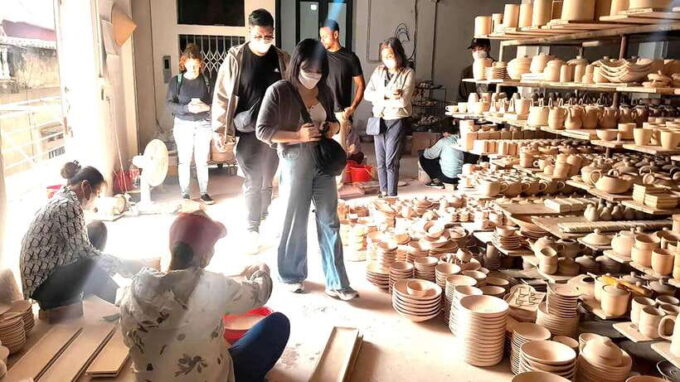 Explore Bat Trang Village & Ceramics Factories / Local Guide - Frequently Asked Questions